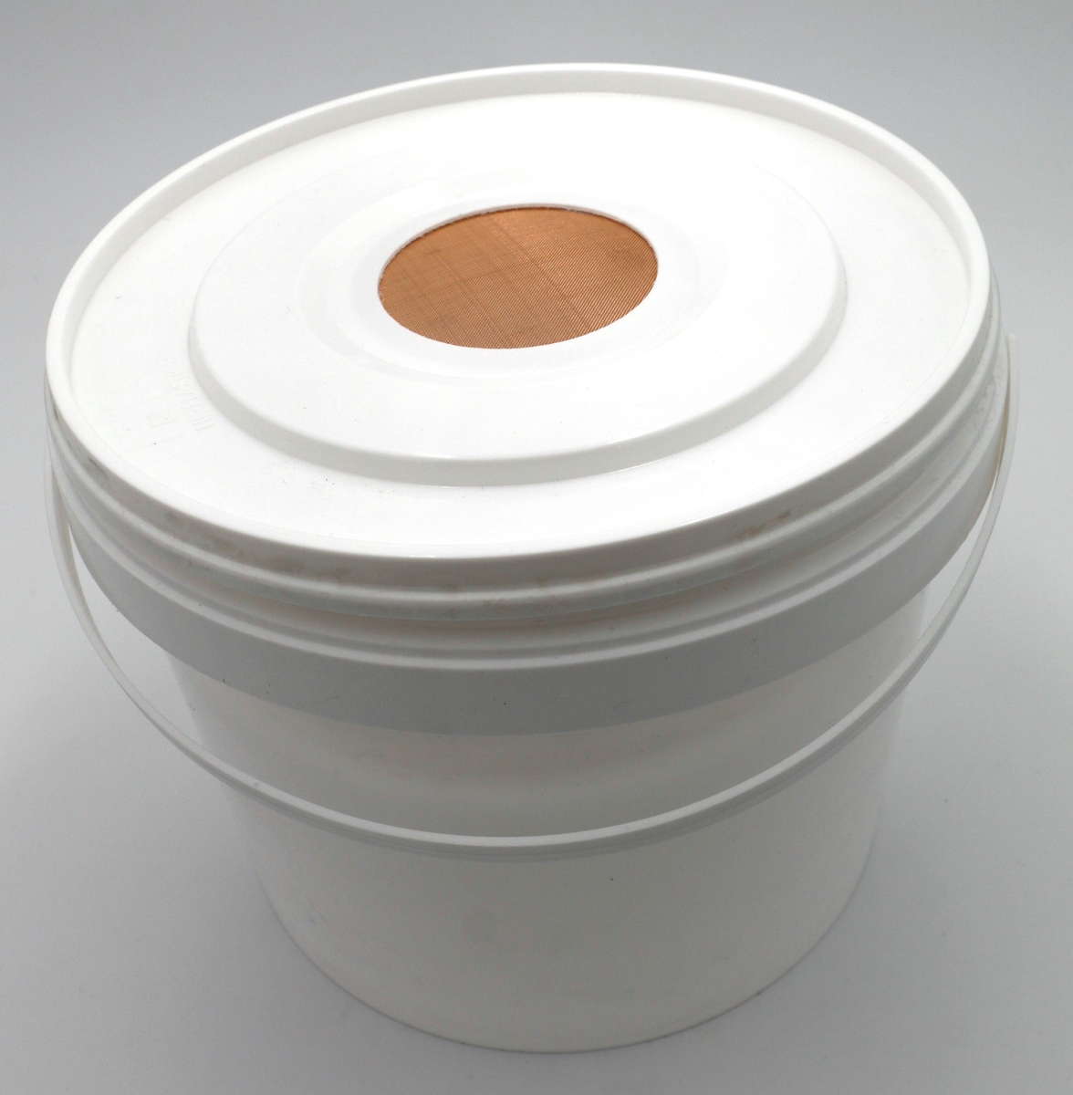 Futtereimer 5l mit Siebdeckel